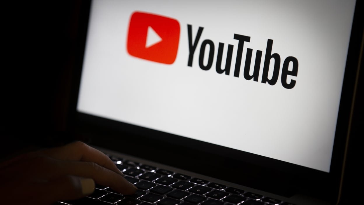 YouTube now lets you subscribe to a channel from an embedded video